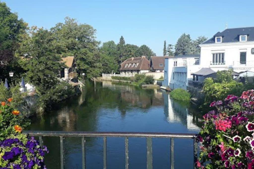 Insolite Escapade Avec Spa Privatif Villa Pacy-sur-Eure Luaran gambar